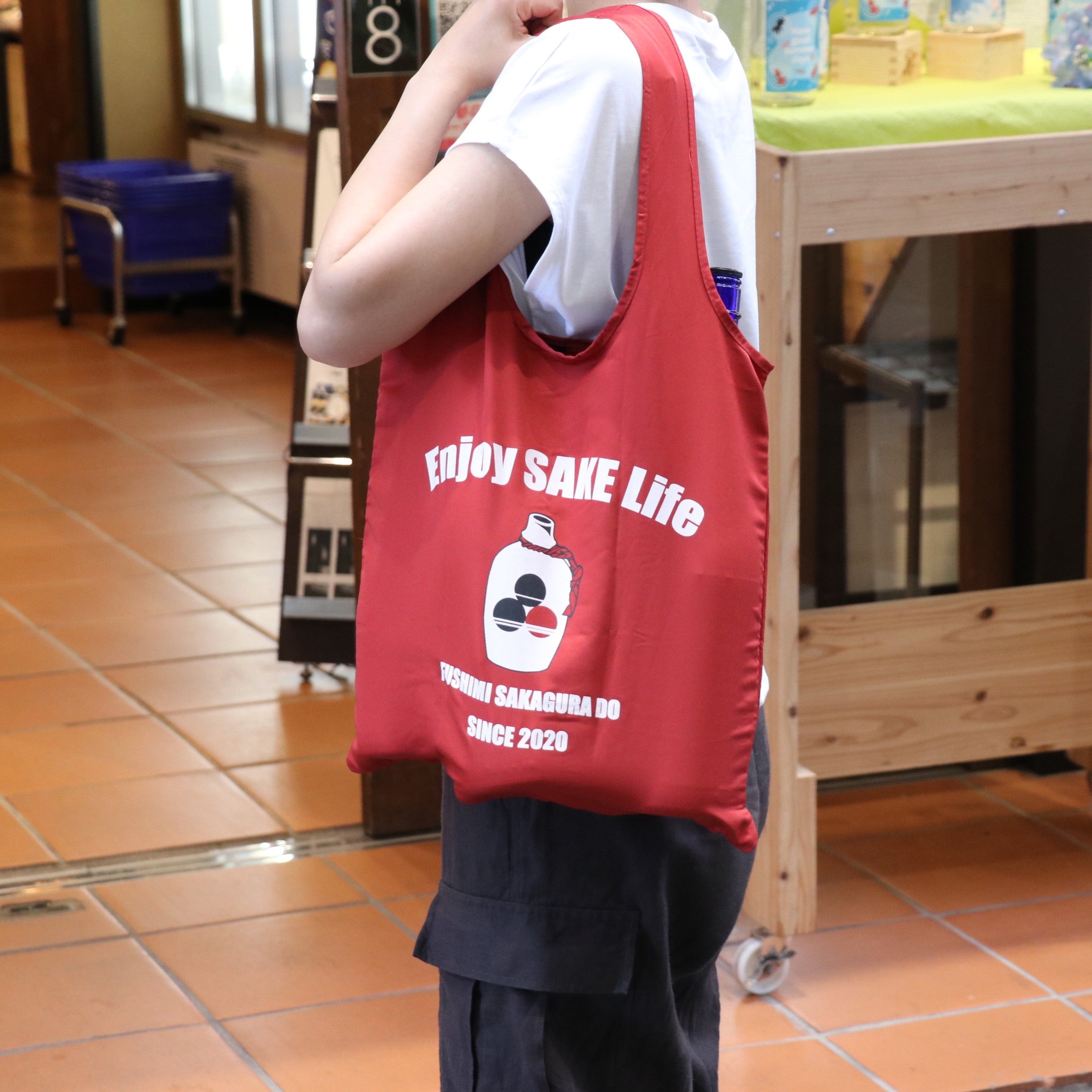 日本酒グッズ5点、Tシャツ、手拭い、酒升 ソナス